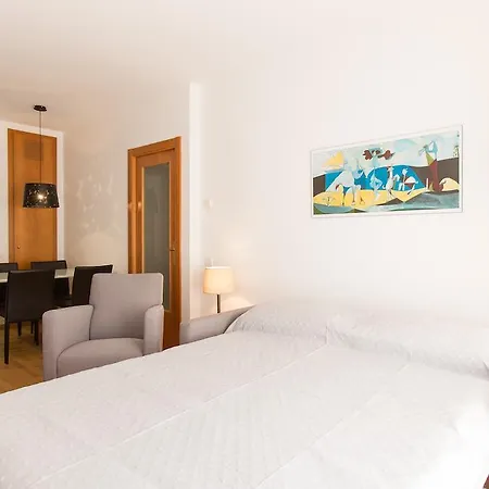 Sweet Apartment *